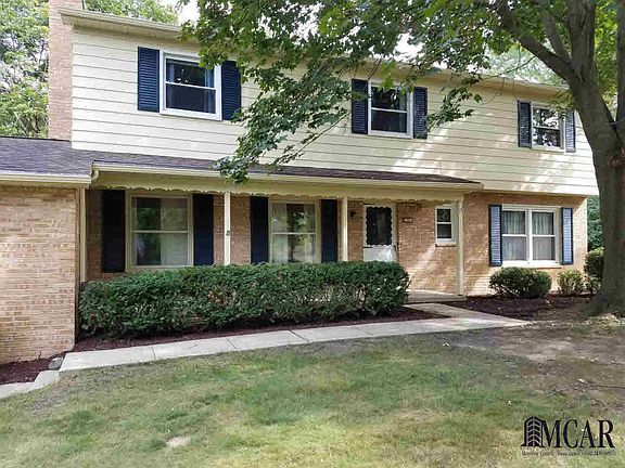 2nd image of 1321 Arroyo Dr