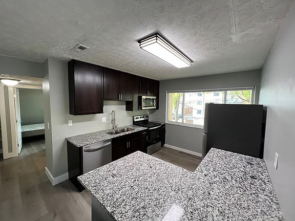 3rd image of 120 W Norwich Ave APT 2B