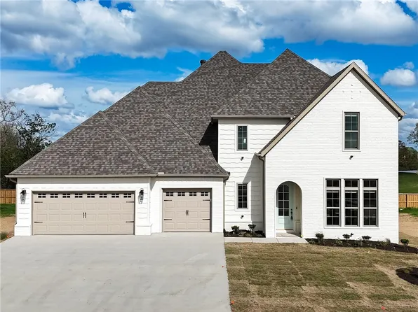 3089 Waypoint St, Springdale, AR 72762