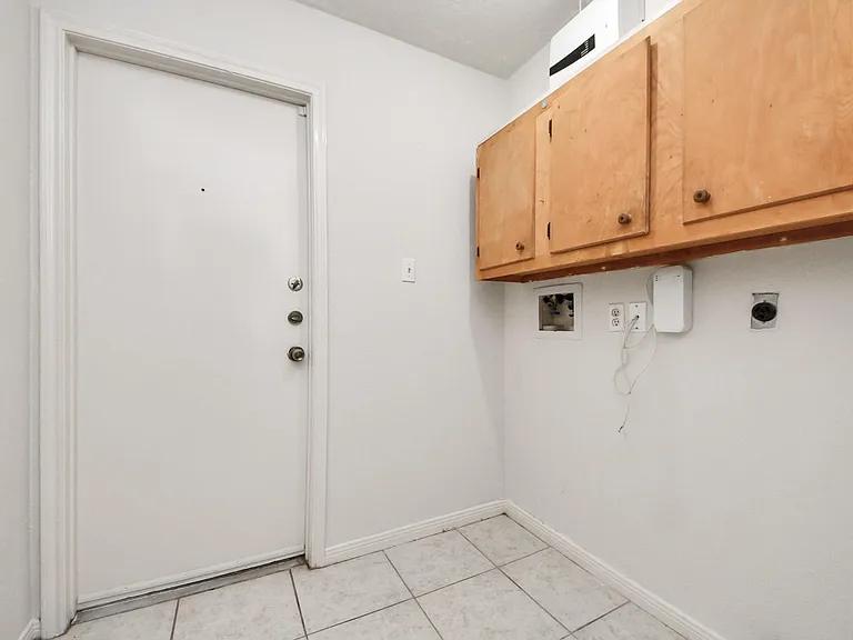3611 Bee Bayou Ln — Photo 28