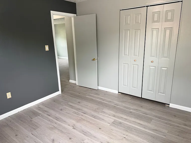929 Cook Ave — Photo 13