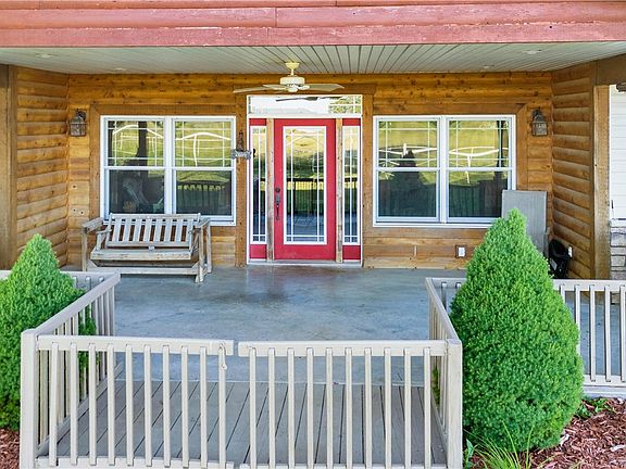 4th image of 8708 Farm Road 2140