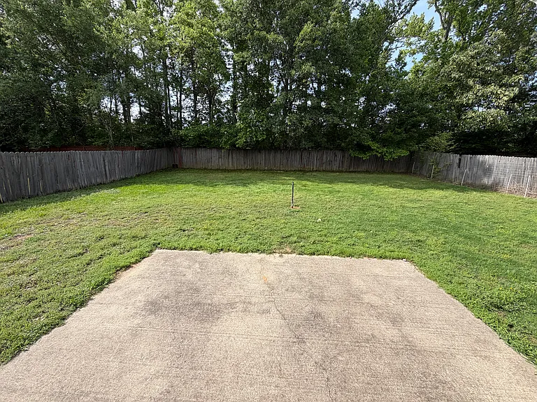 21 Weatherwood Dr — Photo 37