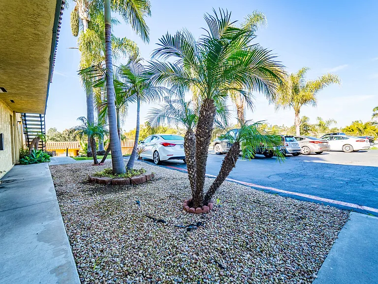 240 Iron Dr #4 — Photo 13