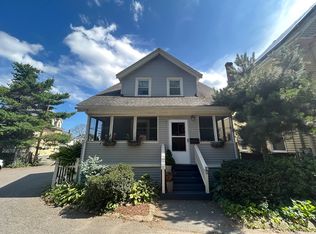 16 Caldwell Cres, Lynn, MA 01902