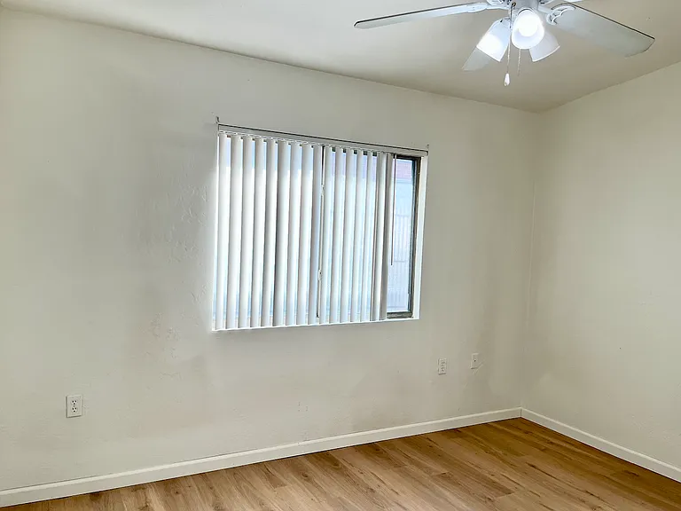 4454 E 3rd St #2 — Photo 13
