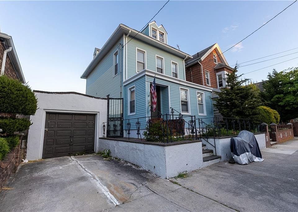 1st image of 209 Bay 10th St