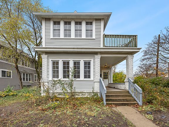 2nd image of 647 Fairview Ave NE #1