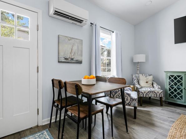 charleston-south-carolina-2057762737 picture