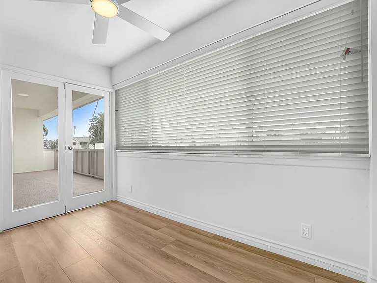 1002 12th St in Santa Monica - North of Wilshire Blvd! — Photo 9
