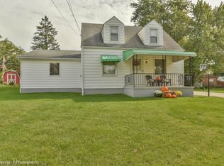 321 Westminster Ave, Austintown, OH 44515
