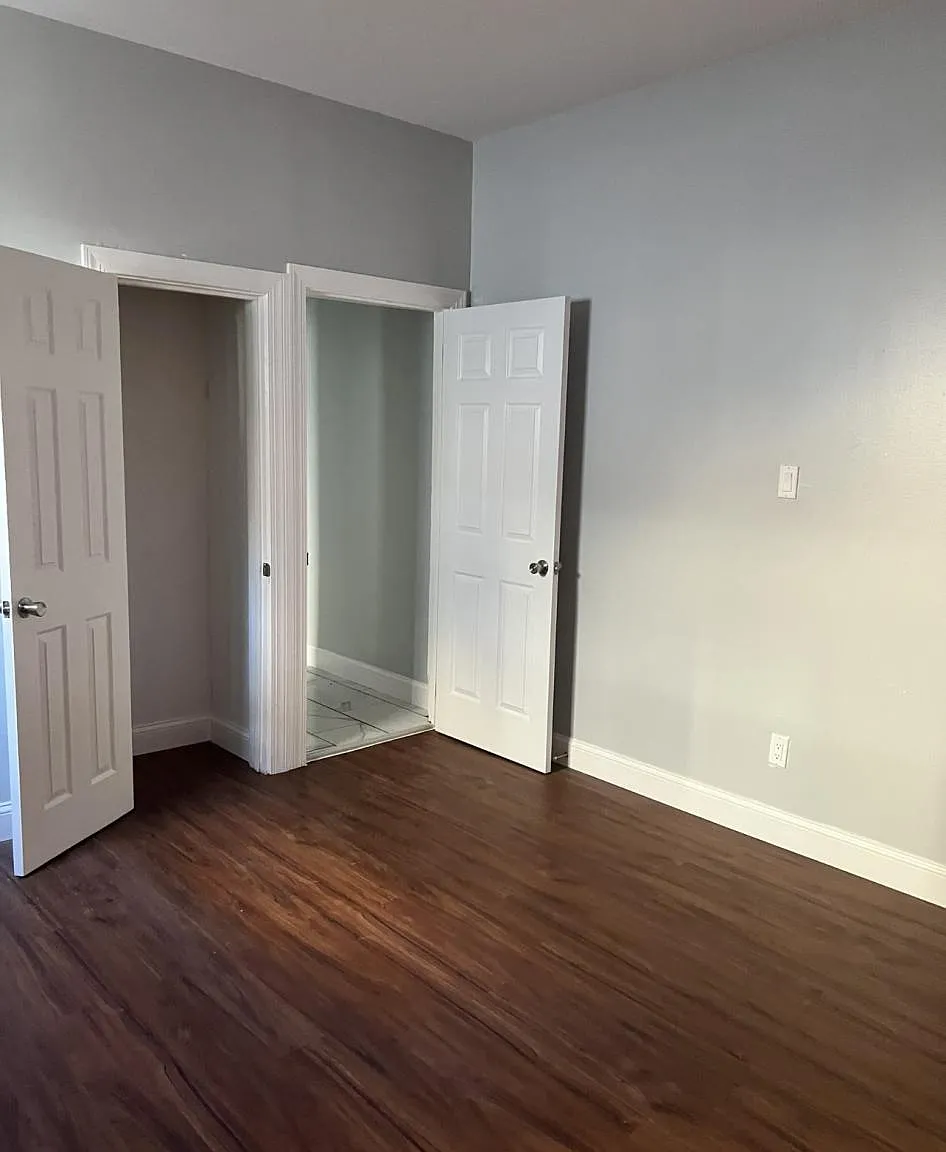 2 bed, 950 sqft, $1,875 — Photo 4