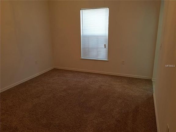 5th image of 2424 Laredo Dr