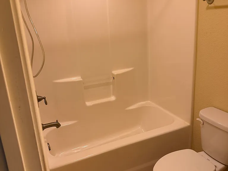 22 Barnett Shoals Dr — Photo 5