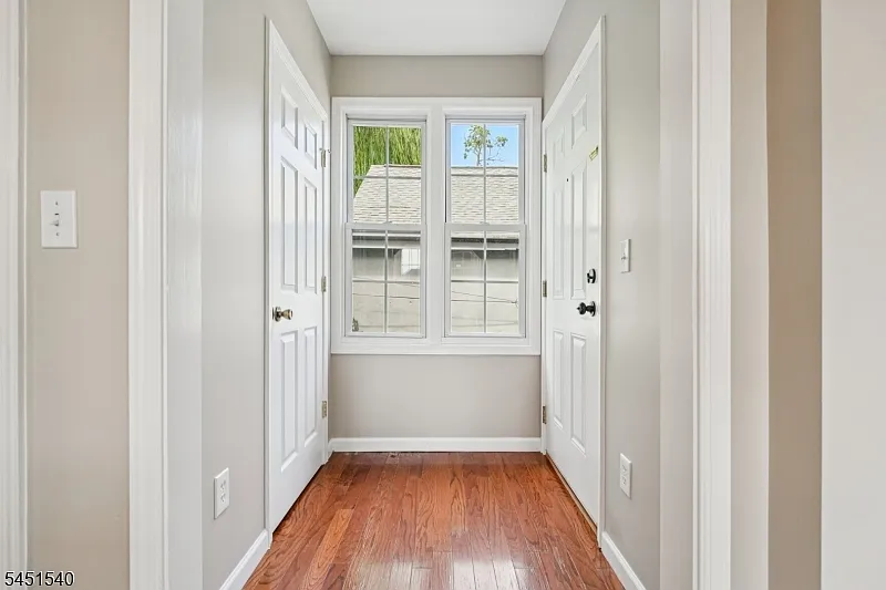2 bed, 2.0 bath, $4,400 — Photo 2
