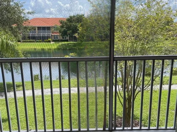 6750 Dali Ave #206, Land O Lakes, FL 34637