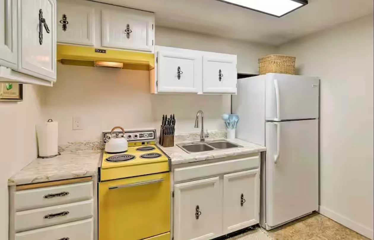 1 bed, 887 sqft, $1,500 — Photo 2
