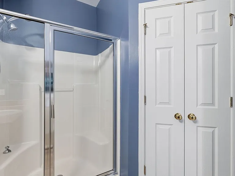 737 Woodland Creek Way — Photo 22