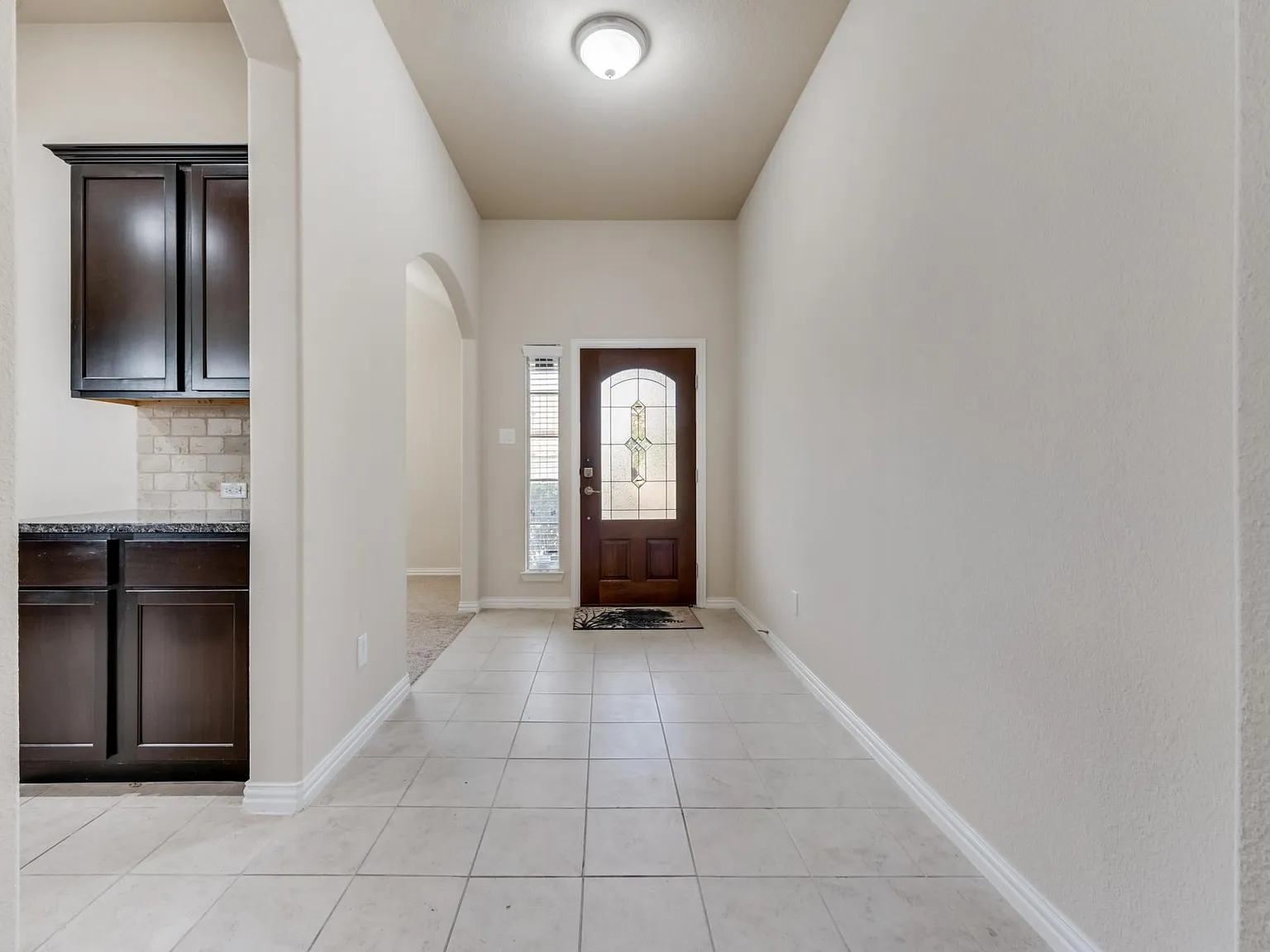 3 bed, 1790 sqft, $2,395 — Photo 3