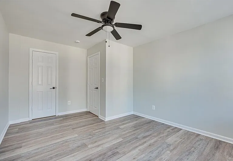 217 Smith St #2 — Photo 5