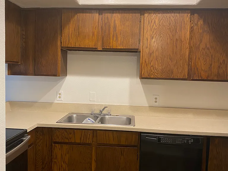 2313 N Grand Ave #B — Photo 6