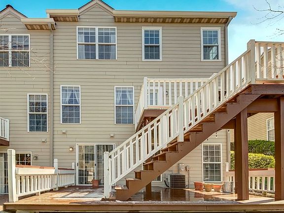 2nd image of 3180 Foxridge Ct