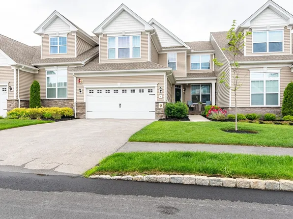 4 Plover Ln #4, Methuen, MA 01844