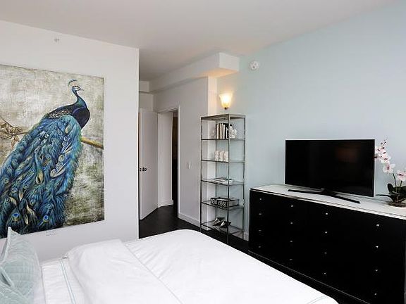 4th image of 135 3rd Ave #41W