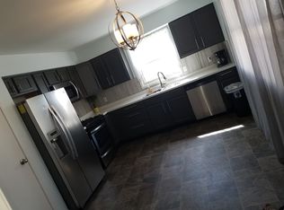 1225 Travis St NE, Grand Rapids, MI 49505