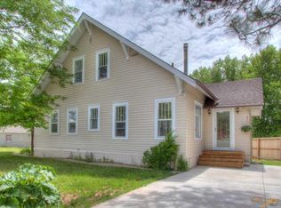 3709 Canyon Lake Dr, Rapid City, SD 57702