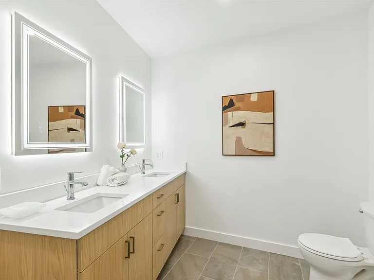256 Dorchester St #504 — Photo 16
