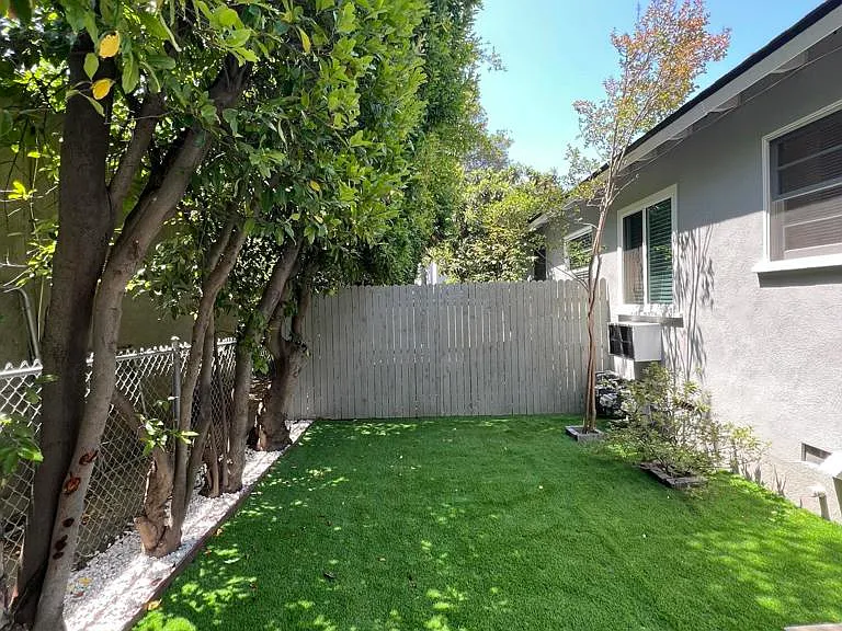 255 E Center St — Photo 22