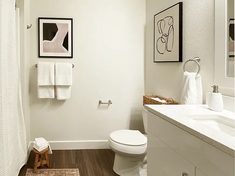 Bathroom | Fountains at Emerald Park Apartments | Apartments in Dublin, CA