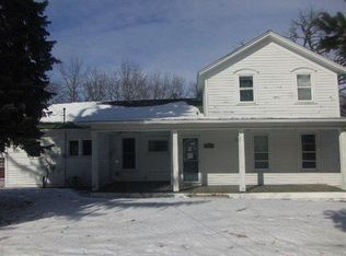 8210 12th St, Kenosha, WI 53144
