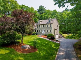 25 Appaloosa Cres, Tyngsboro, MA 01879