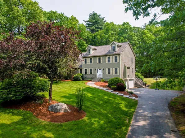 25 Appaloosa Cres, Tyngsboro, MA 01879
