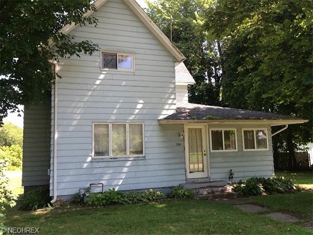 1st image of 224 Woodland Ave