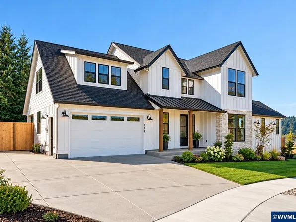 119 Wild Duck Run Loop, Silverton, OR 97381