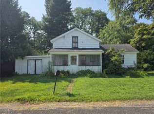 4586 Regan St, Mantua, OH 44255