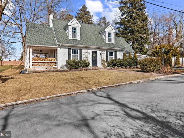 315 Old Fort Rd, Lemoyne, PA 17043