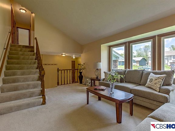 3rd image of 3727 Lookingglass Dr