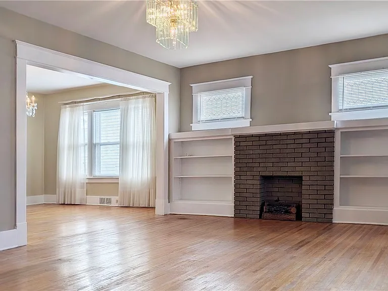 88 Commonwealth Ave — Photo 2