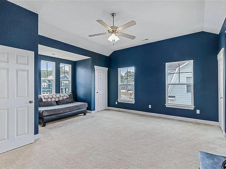 1702 Garwood Ln — Photo 23
