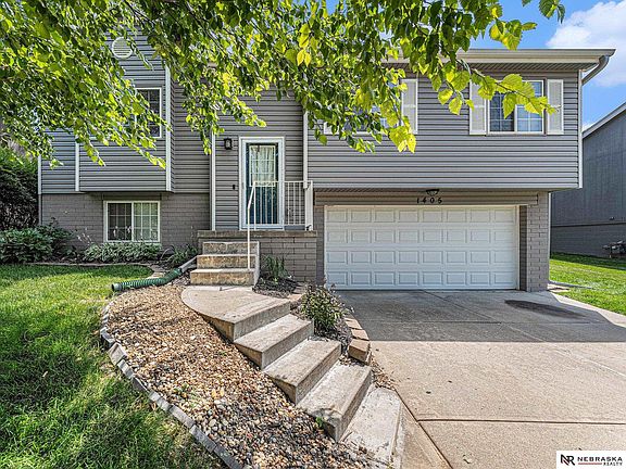 2nd image of 1405 Santa Fe Cir