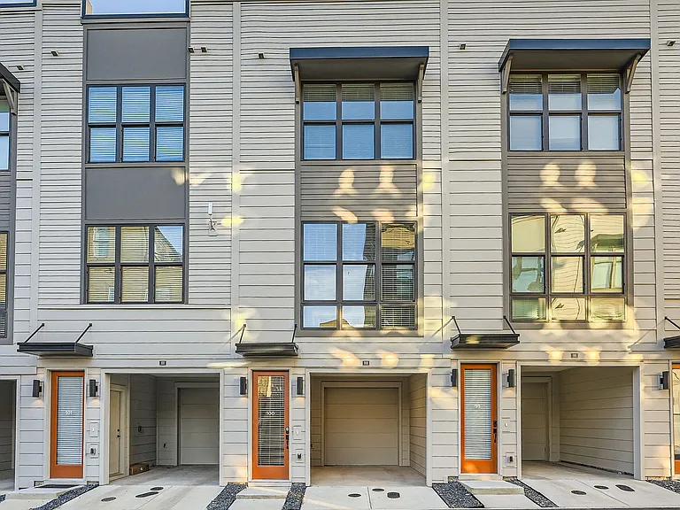 EastWood Townhomes — Photo 32