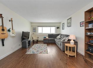848 Esquimalt Rd #7, Esquimalt, BC V9A6W9