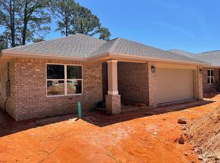2270 Paloma St, Navarre, FL 32566