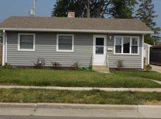 8623 21st Ave, Kenosha, WI 53143