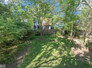 422 N Edgewood St, Arlington, VA 22201