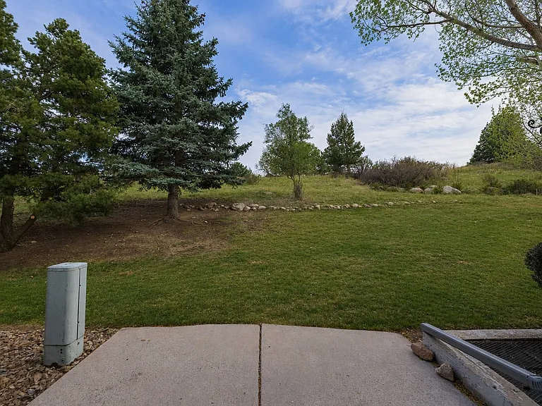 108 Cobblestone Dr — Photo 28
